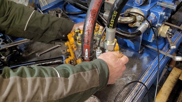 DETVAN UNC 061,МКСМ 800,МКСМ 1000 ремонт распределителя. Рабочие давления. смотреть онлайн