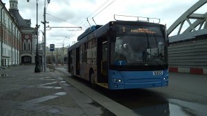 Музейный троллейбус маршрута №Т у Казанского вокзала. 25 апреля 2021