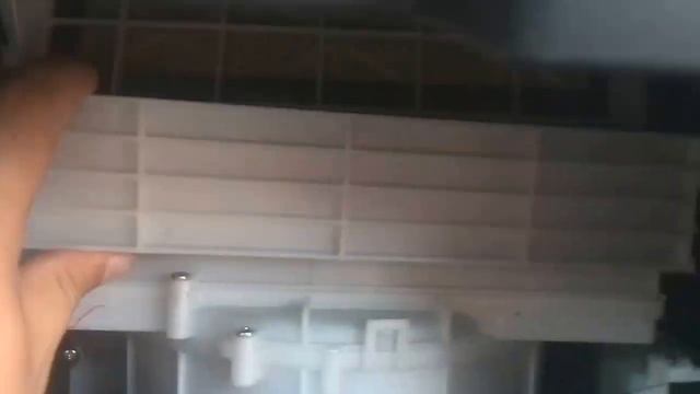 Замена фильтра салона Suzuki Grand Virara 2,4 / Suzuki Grand Virara 2.4L Cabin Filter Change смотреть онлайн