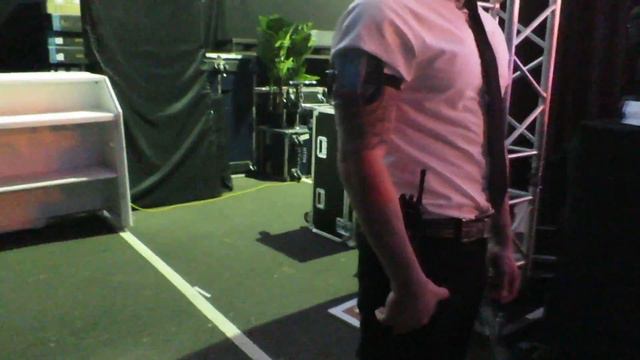 SIGNING A DILDO - Day 2 смотреть онлайн