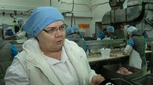 Как в цехах проходит переработка мяса