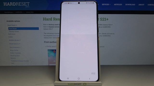 How to Set Up Face Unlock in Samsung Galaxy S21+? смотреть онлайн