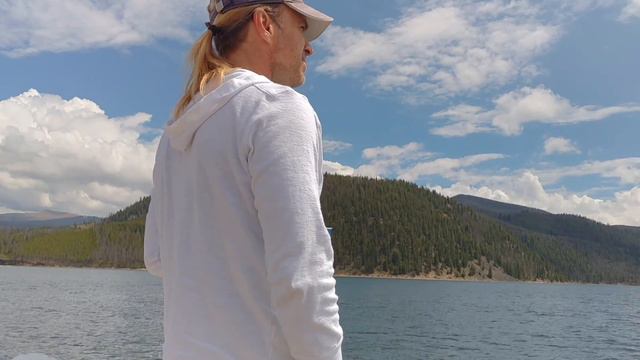 Pontoon boat on Lake Dillon / Frisco, Colorado смотреть онлайн