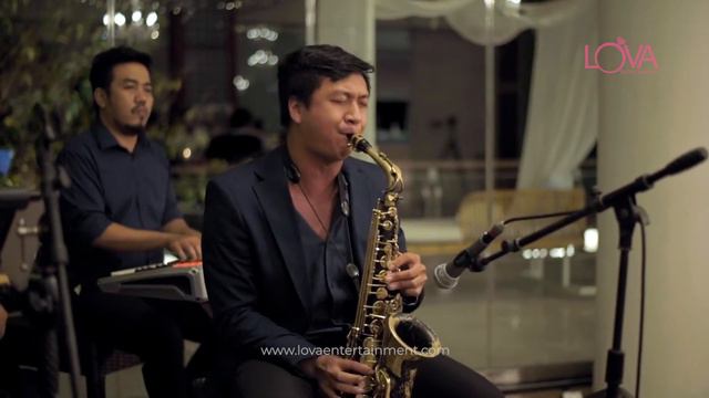 Careless Whisper Saxophone version by LOVA ENTERTAINMENT смотреть онлайн