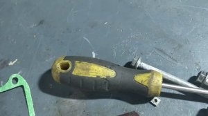 Оживление лепесткового клапана на скутере без замены составляющих.