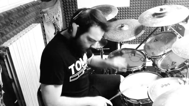 The Misfits - Dig Up Her Bones (drums only) смотреть онлайн