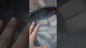 Коптильня горячего копчения из старой кастрюли.