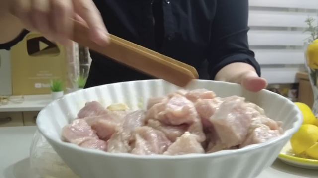 POLLO CROCCANTE AL LIMONE 🍋 leggero e veloce in forno 🍋 смотреть онлайн