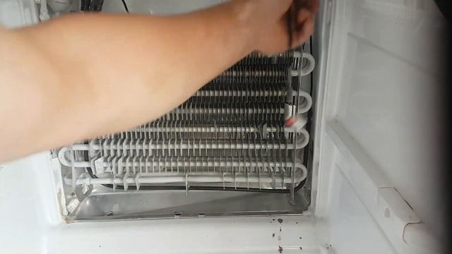 LG GR-349SQF defoesting heater makes short circuit. 엘지 냉장고에 합선이 일어나 누전차단이 됩니다. смотреть онлайн