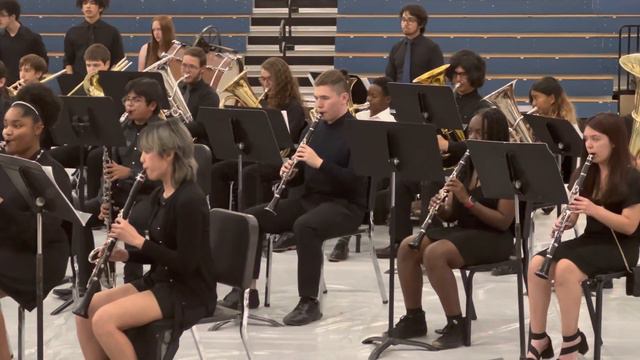 Chapin Band (Andrew Wyatt) смотреть онлайн