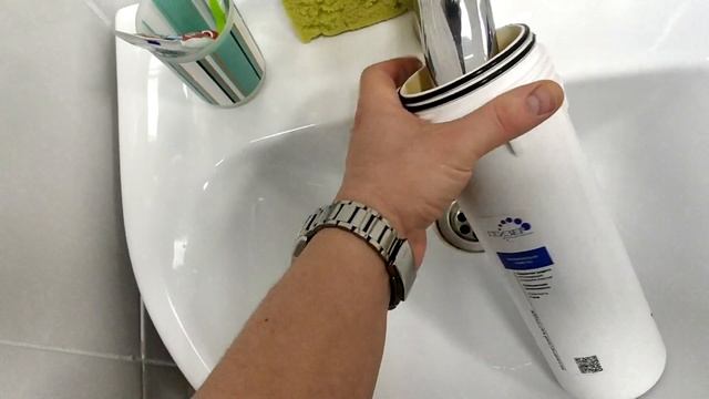 Какую воду из крана мы пьем!!! Замена фильтров в Осмосе гейзер. смотреть онлайн