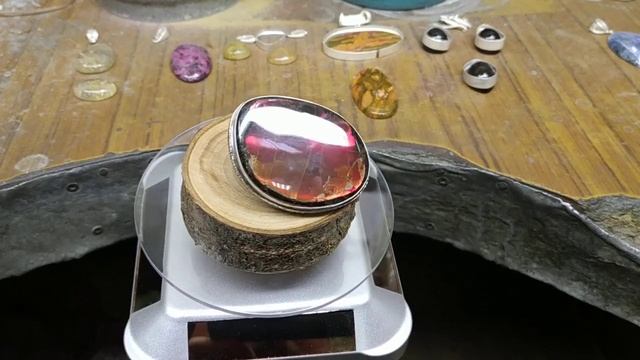 Серебряное кольцо с аммолитом. смотреть онлайн