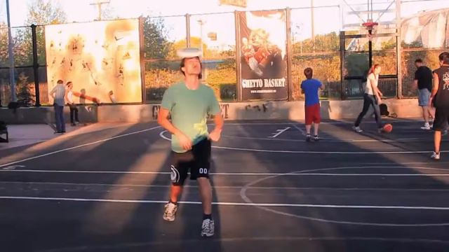Freestyle Frisbee