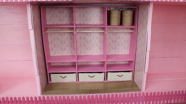 Episode 3: DIY Barbie Mega Doll House - Wardrobe, Bench, Mirror and more! смотреть онлайн