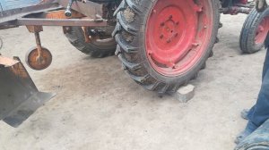 Однокорпусный плуг на Т-25 испытание