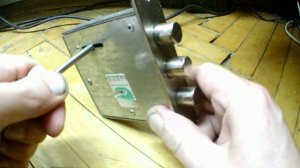 клинит сувальдный замок