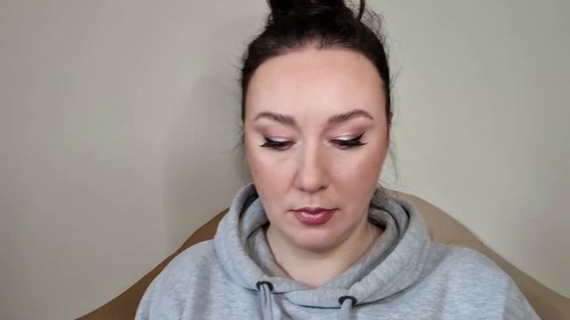 ОТКРЫВАЮ MISTERY BAG HUDA BEAUTY/ПЕРВЫЕ ВПЕЧАТЛЕНИЯ/ РЕАКЦИЯ/СТОИТ ИЛИ НЕТ/РАСПАКОВКА смотреть онлайн