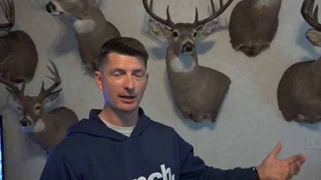 Monster 175" Alberta Whitetail Buck смотреть онлайн