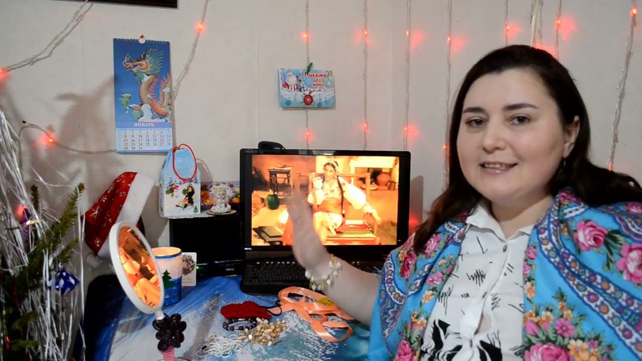 Милые девочки вы уже погадали сегодня? Определились кузнец или интеллигент? смотреть онлайн