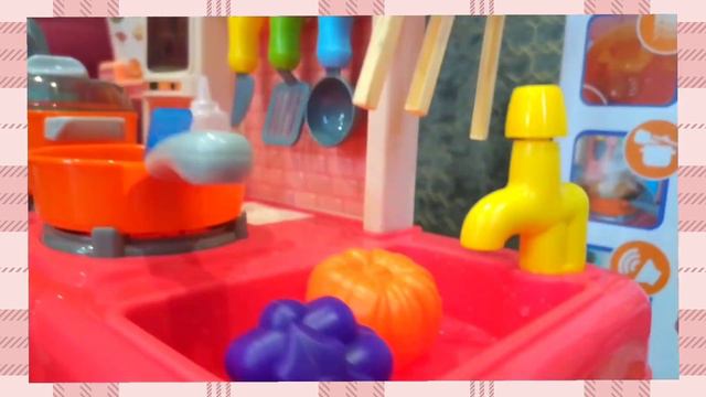🎀🎁распаковка новой игрушечной кухни от дед мороза!!!! 🤪 смотреть онлайн