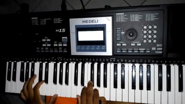 Ouço Deus me chamar - Teclado Medeli m15 смотреть онлайн