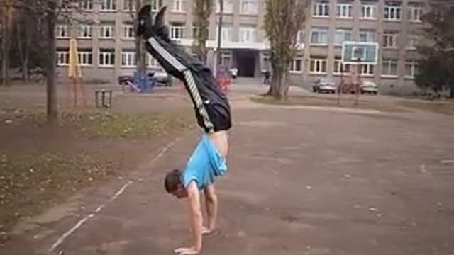 Ему всего 16 а он уже здал норматив в "Hit Richards" смотреть онлайн