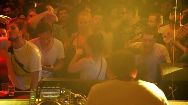 Floating Points 1 смотреть онлайн
