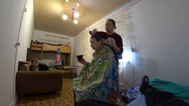 Картина в спальню - Банный день у Петровны. смотреть онлайн