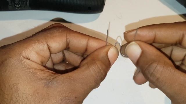 How To Repair Your Electronic Hair Clipper Spring With A Single Paper Clip Full Walk-Through смотреть онлайн