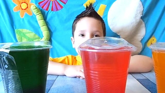 ЖЕЛЕЙНЫЕ Стаканы Как сделать съедобный GUMMY Стакан Видео для детей KIDS DIY смотреть онлайн