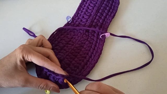 Тапочки для взрослых из шнура узором 