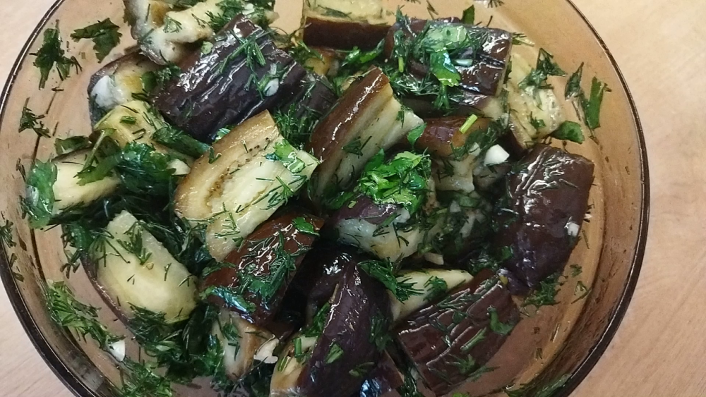 Салат из Баклажанов: острый и пикантный вариант заправки смотреть онлайн