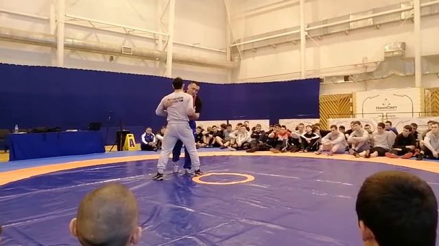 008 Мастер-класс по Греко-римской борьбе. Мнацакян Искандарян, Азамат Бикбаев смотреть онлайн
