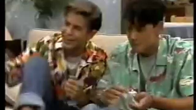 Strip Poker (Neighbours 1990) смотреть онлайн