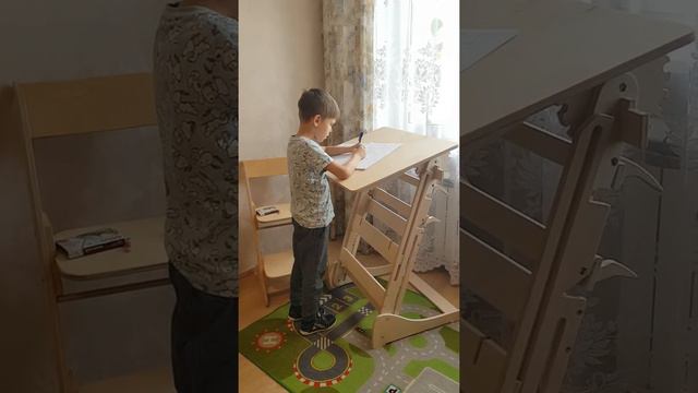 Парта-конторка Эврика смотреть онлайн