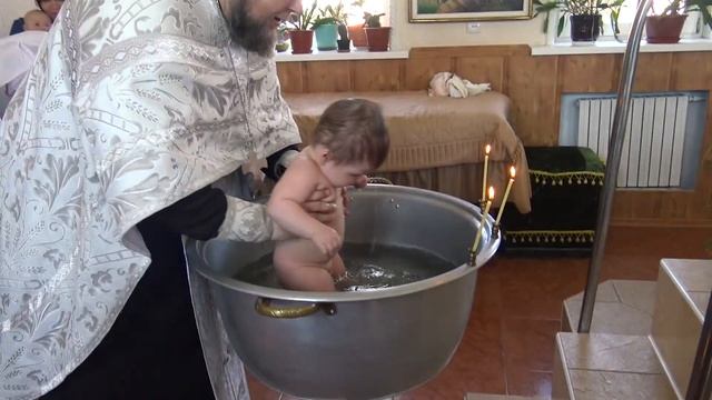Таинство Крещения в Свято-Николаевском Храме смотреть онлайн