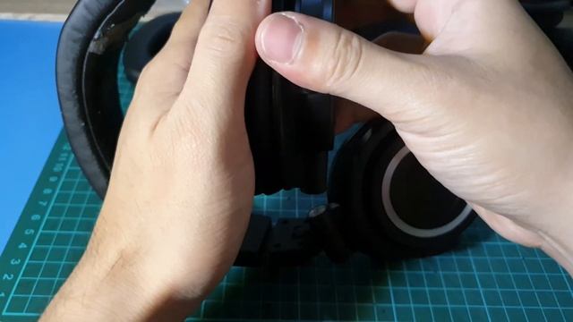 Audio Technica ATH M50x - Ear Pads Replacement & Adding a Headband | DIY смотреть онлайн
