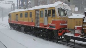 Снегоочиститель ТЭС-ПСС-1К-101 в работе по очистке ж/д путей от снега! Ст. Андроновка, МЦК.
