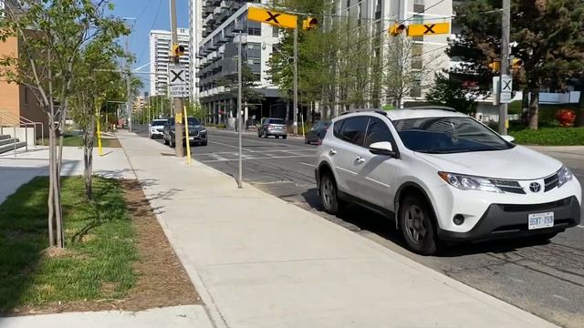 ?Toronto Police Ford Explorer Responding. (Lights and Sirens) ? смотреть онлайн