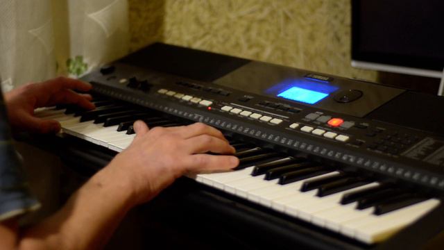 Неземная Макс Барских Yamaha PSR E 433 смотреть онлайн