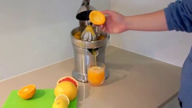 Отличная электрическая соковыжималка для цитрусовых Caso CP 200 или 300 Design Zitruspresse смотреть онлайн