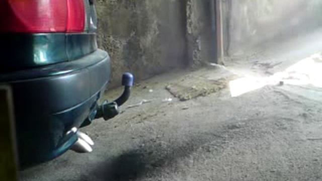 Audi 80 b4 1.9TD 75hp,engine reving and no smoke from the exhaust!! смотреть онлайн