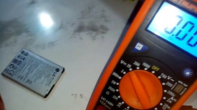 ??COMO MEDIR LAS BATERÍAS DE LOS CELULARES? смотреть онлайн