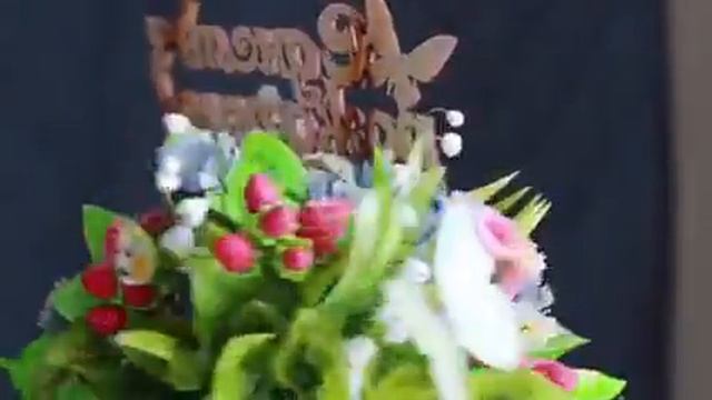 Торт - земляничная поляна с бабочками смотреть онлайн