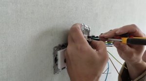 Как подключить интернет и ТВ  розетку.