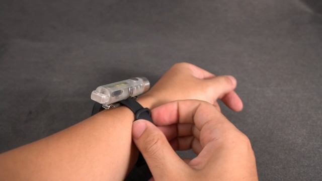 Aurora A5 USB-C GITD Keychain Flashlight - 3rd Generation смотреть онлайн