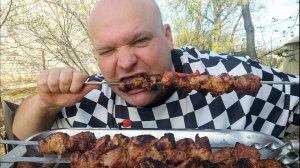 МУКБАНГ шашлык из свинины/обжор дачный