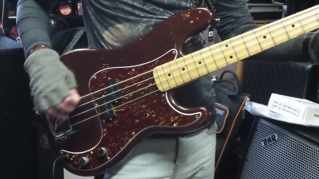 Royal Blood cheap sound with Fender Precision Bass смотреть онлайн