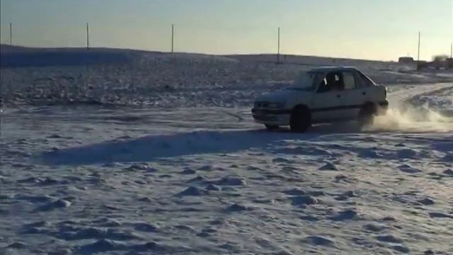 Old Mitsubishi Lancer can drift смотреть онлайн