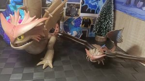 СРАВНЕНИЕ КАК ПРИРУЧИТЬ ДРАКОНА ГРОЗОКРЫЛ ФУНКЦИОНАЛЬНЫЙ / СО ВСАДНИКОМ how to train your dragon 2